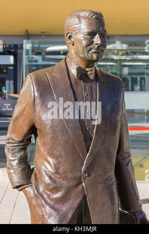 Cary Grant (Bristol-born actor) bronze statue in Millennium Square, Harbourside, Bristol, England, United Kingdom Stock Photo