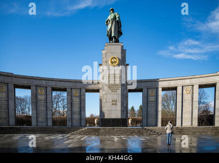 Soviet War Memorial in Berlin Stock Photo