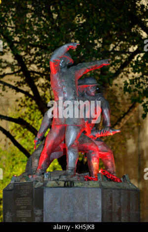 The memorial to the firemen that fought the fires of London during the Blitz of World War 2. It is situated near St Paul's Cathedral London Stock Photo