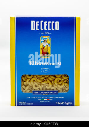 Pasta DE CECCO. Traditional Italian Food Stock Photo - Alamy