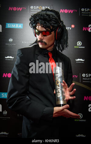 Dr Disrespect (real name Guy Beahm) with the Streamer of the Year award, backstage at the NOW TV Esports Industry Awards 2017, at the Brewery in London. PRESS ASSOCIATION Photo. Picture date: Monday November 13th, 2017 Photo credit should read: Matt Crossick/PA Wire. Stock Photo