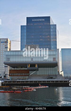 The burgeoning Seaport District in South Boston along the waterfront of Boston Harbor, Massachusetts, USA Stock Photo