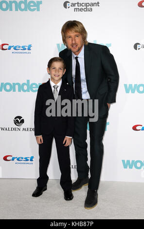 Westwood, Ca. 14th Nov, 2017. Jacob Tremblay, Owen Wilson, at Premiere Of Lionsgate's 'Wonder' on November 14, 2017 at the Regency Village Theatre in Westwood, California. Credit: Faye Sadou/Media Punch/Alamy Live News Stock Photo