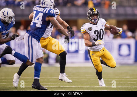 Indianapolis, Indiana, USA. 12th Nov, 2017. November 12th, 2017 - Indianapolis, Indiana, U.S. - Pittsburgh Steelers running back James Conner (30) rushes the ball during the NFL Football game between the Pittsburgh Steelers and the Indianapolis Colts at Lucas Oil Stadium. Credit: Adam Lacy/ZUMA Wire/Alamy Live News Stock Photo