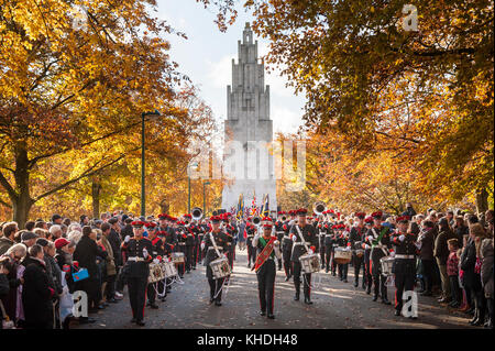 War Memorial Park, Coventry, UK. 12th November 2017.  Pictured: Military bandsmen take part in a parade after the Service of Remembrance at the War Me Stock Photo