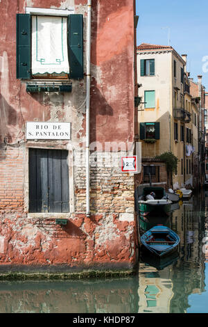 ITALY, VENETO, VENICE, RIO DE SAN PANTALON Stock Photo