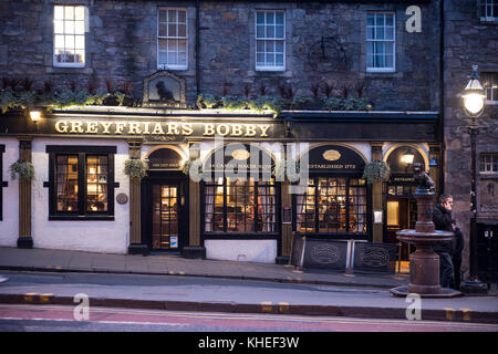 UNITED KINGDOM, SCOTLAND, EDINBURGH, GREYFRIARS BOBBY BAR Stock Photo