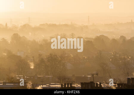 London, UK. 17th Nov, 2017. Wimbledon landscape is bathed in autumn sunshine on a cold frosty morning as temperatures are forecast to dip to below 10 celsius Credit: amer ghazzal/Alamy Live News Stock Photo