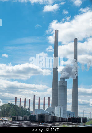 Power plant stacks at TVA electrical generation plant near Kingston,TN Stock Photo