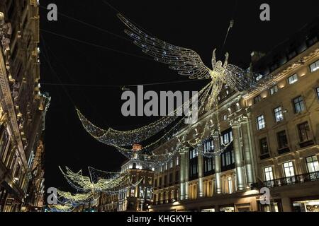 London, UK. 16th Nov, 2017. The largest lights installation in London with 300,000 LED lights ‘The Spirit of Christmas' is switched on for the Christmas season. Regent Street was pedestrianised for the event. : Credit: claire doherty/Alamy Live News Stock Photo
