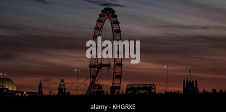 London, UK. 17th Nov, 2017. . London England. London is greeted with a wonderful sunset to mark the end of Friday stoping commuters in there tracks as they come out of work.As a bus passes in front of the London eye on Waterloo bridge you can see where the inspiration might of come from for Kinks famous Waterloo sunset song lyrics. Paul Watts/ Alamy live news Stock Photo