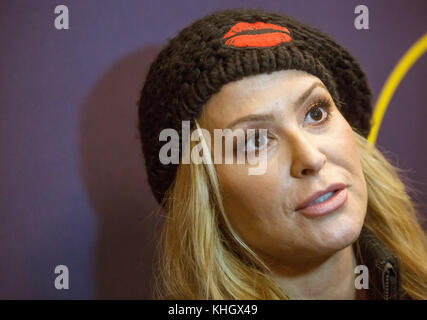 Ulm, Germany. 18th Nov, 2017. US Pop singer Anastacia visits the tower of the priory in Ulm, Germany, 18 November 2017. The singer is partaking in the Radio7 Charitynight event which will take place on the 18th of November 2017. Credit: Christoph Schmidt/dpa/Alamy Live News Stock Photo