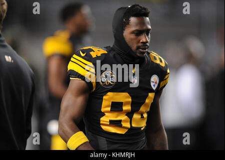 Nov 16th, 2017: Steelers Antonio Brown #84 during the Tennessee Titans vs Pittsburgh  Steelers game at Heinz Field in Pittsburgh, PA. Jason Pohuski/CSM Stock  Photo - Alamy