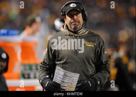 Tennessee Titans vs. Pittsburgh Steelers. Fans support on NFL Game.  Silhouette of supporters, big screen with two rivals in background Stock  Photo - Alamy