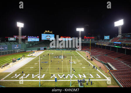 Fenway Park. 18th Nov, 2017. MA, USA; A general view of Fenway Park prior to the NCAA football game between Boston College Eagles and UConn Huskies at Fenway Park. Boston College defeated UConn 39-16. Anthony Nesmith/CSM/Alamy Live News Stock Photo