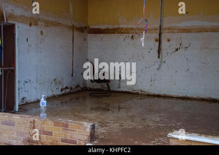 Mandra, Greece. 18th Nov, 2017. A flash flood in near the city of Mandra resulted in 17 confirmed deaths and many more injured. The floods came after a slow moving storm brought torrential rain overnight, 14 to 15 November. Roads, homes and businesses have been damaged. Credit: George Panagakis/Pacific Press/Alamy Live News Stock Photo