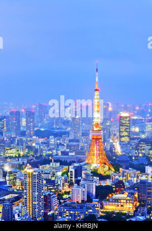 View of the Tokyo skyline at night Stock Photo