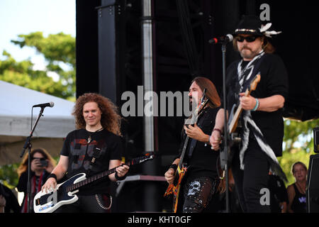 PEMBROKE PINES, FLORIDA - NOVEMBER 04: Dokken of the band Dokken at the Rockfest 80's concert day 1 on November 4, 2017 at CB Smith Park in Penbroke Pines, Florida.  People:  Dokken Stock Photo