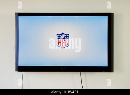 NFL Network app logo on a smartphone screen Stock Photo - Alamy