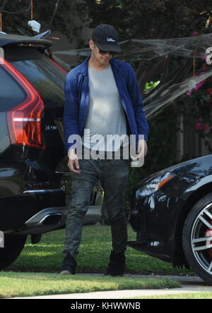 Hayden Christensen takes his daughter Briar Rose to Five Guys after visiting the park and meeting with his ex wife Rachel Bilson  Featuring: Hayden Christensen Where: Los Angeles, California, United States When: 20 Oct 2017 Credit: WENN.com Stock Photo