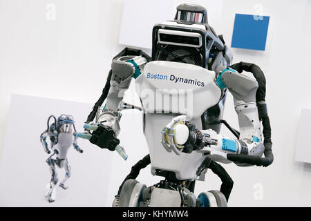 Tokyo, Japan. 21st November, 2017. Tokyo, Japan. 21st November, 2017. Boston Dynamics' robot Atlas on display during SoftBank Robot World 2017 on November 21, 2017, Tokyo, Japan. SoftBank Robotics organized SoftBank Robot World 2017 to introduce AI (Artificial Intelligence) and IoT (the Internet of Things) companies developing the latest technology for robots, including applications its humanoid robot Pepper in various business fields. The robot expo runs until November 22. Credit: Rodrigo Reyes Marin/AFLO/Alamy Live News Stock Photo