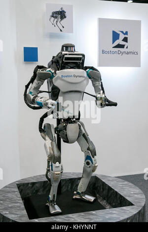 Tokyo, Japan. 21st November, 2017. Boston Dynamics' robot Atlas on display during SoftBank Robot World 2017 on November 21, 2017, Tokyo, Japan. SoftBank Robotics organized SoftBank Robot World 2017 to introduce AI (Artificial Intelligence) and IoT (the Internet of Things) companies developing the latest technology for robots, including applications its humanoid robot Pepper in various business fields. The robot expo runs until November 22. Credit: Rodrigo Reyes Marin/AFLO/Alamy Live News Stock Photo