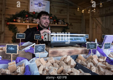 Salisbury, UK. 23rd Nov, 2017. Salisbury Christmas markets opens to a a slow start. Credit Paul Chambers Credit: © Paul Chambers/Alamy Stock Photo/Alamy Live News Stock Photo