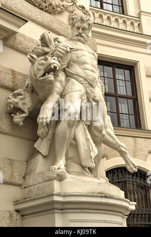 Hercules cerberus hofburg vienna hi-res stock photography and ..., حجم الصورة 300x469