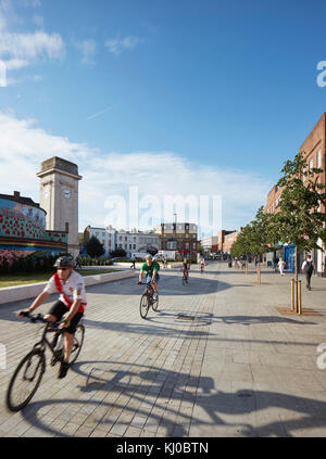 Reconfigured intersection with bicycle lane at Stockwell War Memorial. Stockwell Framework Masterplan, London, United Kingdom. Architect: DSDHA, 2017. Stock Photo