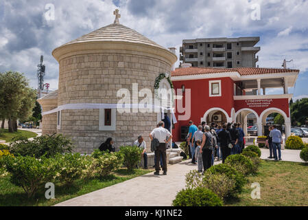 Small chapel and souvenirs shop on a churchyard of Saint Jovan Vladimir Orthodox temple in Bar coastal town in southern Montenegro Stock Photo