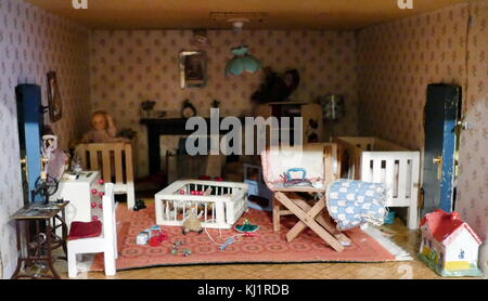 Dolls House: 1930's Stockbroker Mock Tudor style (The Gables) Stock Photo