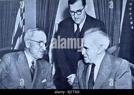 Photograph of Prime Minister David Ben-Gurion (1886-1973) meeting with US President Harry S. Truman (1884-1972) and Ambassador Abba Eban (1915-2002). Dated 20th Century Stock Photo