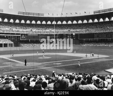2,428 Busch Memorial Stadium Stock Photos, High-Res Pictures, and