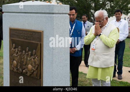 Chief Minister Manohar Lal Khattar takes part in a wreath-laying ceremony at the Space Shuttle Columbia Memorial (20500219770) Stock Photo