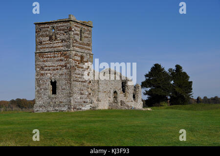 Knowlton Norman church, built in the 12th century, surrounded by a Neolithic ritual henge earthwork. Wimborne Dorset England UK Stock Photo