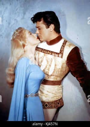 THE BLACK SHIELD OF FALWORTH 1954 Universal International film with Janet Leigh and Tony Curtis Stock Photo