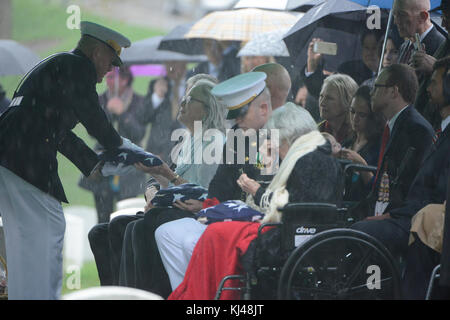 The graveside service for John Glenn takes place in Arlington National Cemetery (33748186031) Stock Photo