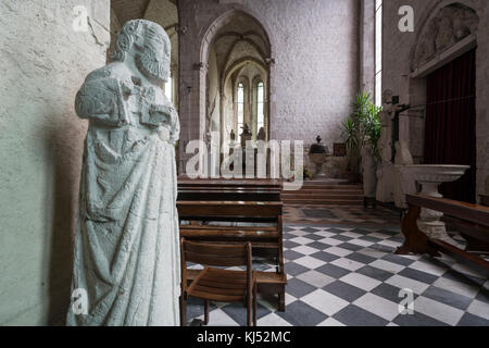 Statue of St. James in the church of Sant'Andrea Apostle in Venzone, Friuli, Italy Stock Photo