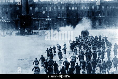 Re-enactment of the storming of Winter Palace, St Petersburg, during the Russian revolution in 1917 Stock Photo