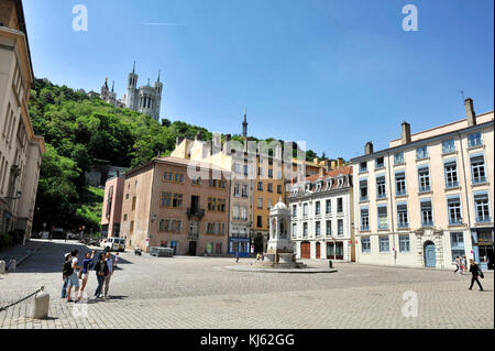 Lyon (south-eastern France): 'place Saint-Jean' square. In the background, Notre-Dame de Fourviere Basilica, registered as a National Historic Landmar Stock Photo