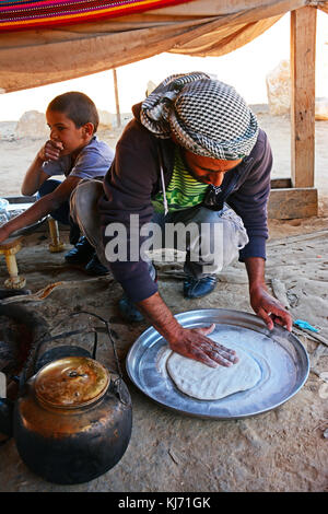 Bedouin pita making Stock Photo