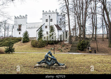 Beautiful chateau Strazky, Slovak republic. Cultural heritage. Architectural theme. Statue of lovers. Stock Photo