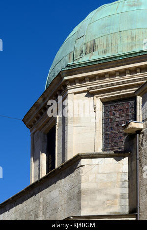 Baroque Dome of Saint Anne's Cathedral, or Church of Sainte-Anne, Apt, Vaucluse, in Luberon Regional Park, Provence, France Stock Photo