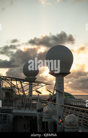 Radar antenna on the mast of a cruise ship Stock Photo - Alamy