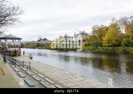 The Queen's Park Suspension Bridge crossing the River Dee in the historic city of Chester, UK and linking The Groves with the suburb of Queen's Park Stock Photo