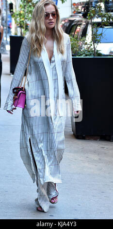 NEW YORK, NY - AUGUST 24: Singer Rita Ora wears Bohemian style as she leaves her Soho apartment on August 24 2016 in New York City  on August 24, 2016 in New York City.   People:  Rita Ora Stock Photo