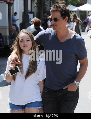 WEST HOLLYWOOD, CA - MAY 21: Peter Facinelli takes his daughter Lola Ray Facinelli shopping at The Grove in West Hollywood. Peter Facinelli (born November 26, 1973) is an American actor and producer. He starred as Donovan 'Van' Ray on the Fox series Fastlane from 2002 to 2003. He played Dr. Carlisle Cullen in the film adaptations of the Twilight novel series, and is also known for his role as Mike Dexter in the 1998 film Can't Hardly Wait. Facinelli was a regular on the Showtime comedy-drama series Nurse Jackie, portraying the role of Dr. Fitch 'Coop' Cooper on May 21, 2016 in West Hollywood,  Stock Photo