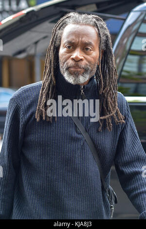 NEW YORK, NY - MAY 06: Bobby McFerrin arrives to a hotel in downtown Manhattan on May 6, 2013 in New York City.    People:  Bobby McFerrin Stock Photo