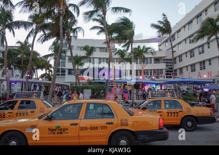 The Clevelander and Miami Taxis, Miami South Beach Stock Photo