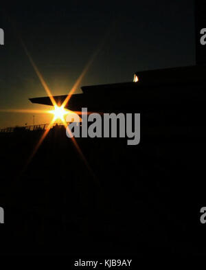 Gfp wisconsin milwaukee sun setting behind art museum Stock Photo